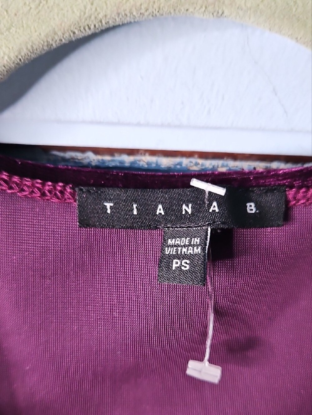 Tiana B Velvet Long-Sleeve V-Neck Dress in Deep Plum Petite Small - Picture 3 of 10